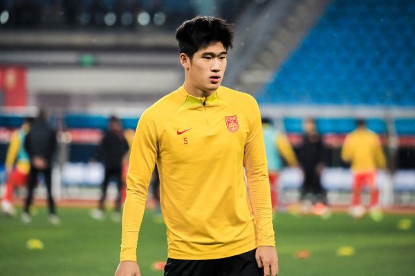 锦富优配 2次失误致亚泰被绝平! 20岁红星疑遭名宿炮轰: 私生活不检点+去夜店